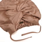 rose pinkr bonnet on a white background